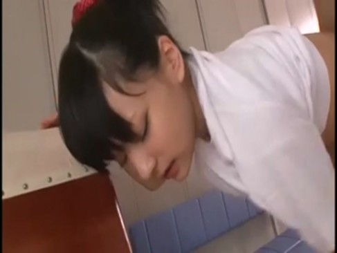 美少女JKが制服ブルマスク水でパイパンおまんこ犯されまくる