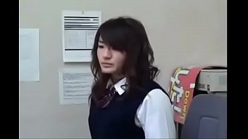 ムチムチ巨乳でハリのあるおっぱいで剛毛おまんこのJKが万引きで捕まってレイプされるエロ動画！