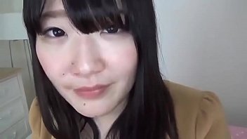 ブスなのかカワイイのかブサカワなのかわからない色白美白の素人系の美女？のパイパンおまんこにたっぷりと中出しする無修正エロ動画！