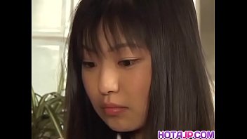激カワな女子高生のヘルス嬢がキモイ客に説教されて乱暴におまんこを強奪されるお下劣SEXする無修正エロ動画！