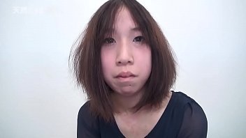 まな板貧乳オッパイのキレかわ美女とプライベート個人撮影ハメ撮りで目隠ししておまんこに挿入した無修正！