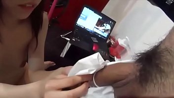 超リアルすぎる素人の本物高校生のバカップルがスマホでプライベート個人撮影ハメ撮りSEXして投稿した無修正動画！