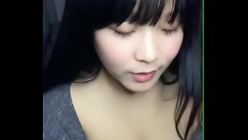 バカ野郎な素人カップルが自撮りで卑猥な行為をしてライブ配信した無修正！