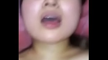 清純派系のそこそこの美女の素人セフレとハメ撮りする無修正動画