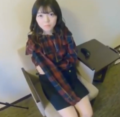か弱そうな感じの美少女が援助交際SEXに挑む無修正動画！