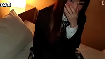 生々しさ満点の素人女子高生援助交際ハメ撮りSEX無修正です