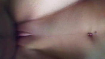 三つ編みパイパン美少女とハメ撮りで中出しする無修正です